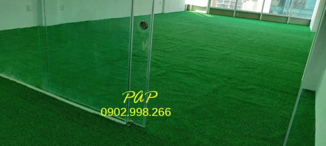Lót cỏ nhân tạo trải sàn toà nhà IDC Trường Sơn