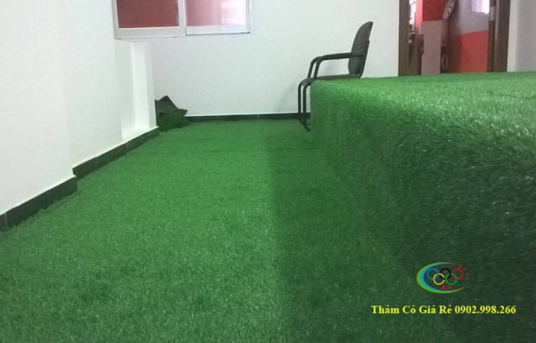 Điểm thư giãn trong văn phòng làm việc nhờ cỏ nhân tạo