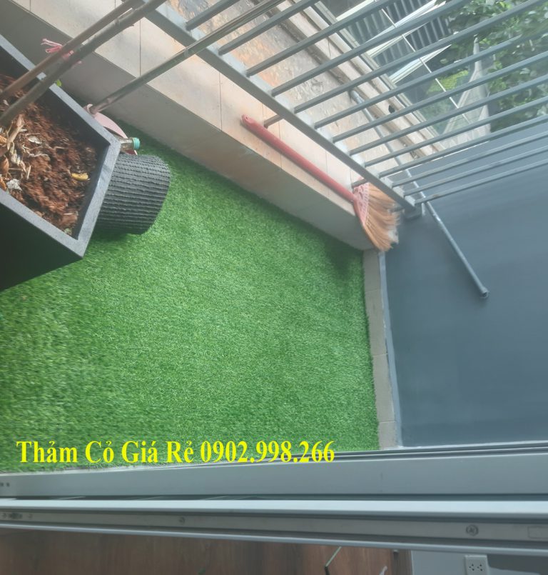 Thảm cỏ lót ban công chung cư Lanmark
