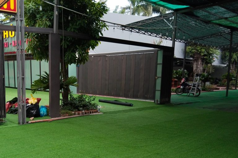 Thảm cỏ lót cho trường cửa hàng, trường học